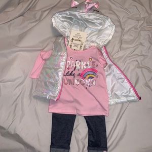 NWT 2t unicorn girl set.